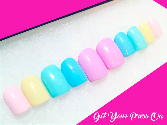 Pastel Chic Fade - Press-On Nails